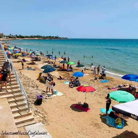 Salvo E Terry לינה וארוחת בוקר